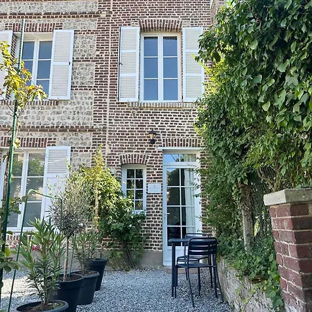 Verdun - Maisonnette Avec Parking Prive Apartment