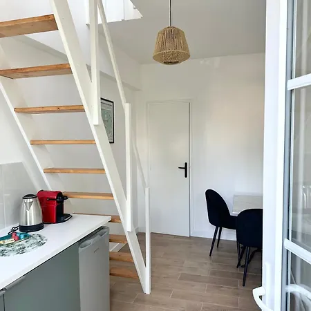 Verdun - Maisonnette Avec Parking Prive