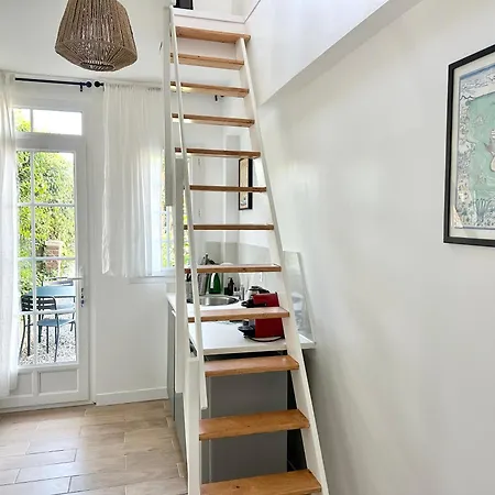 Verdun - Maisonnette Avec Parking Prive